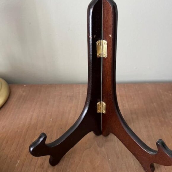 3D decorative plate and wooden stand - Picture 2 of 4